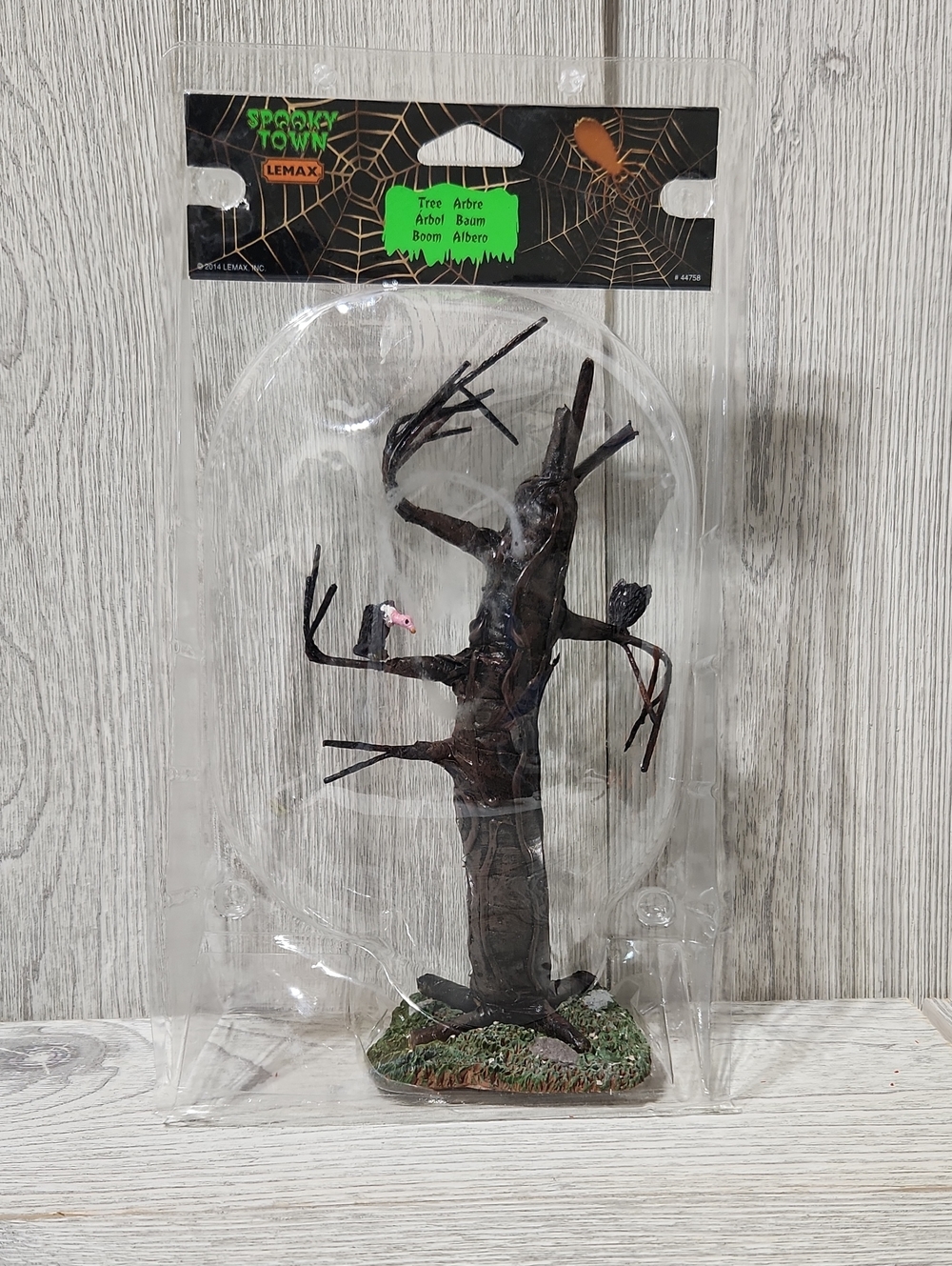 2014 Lemax Spooky Town Twisted Vulture Display Tree #44758
